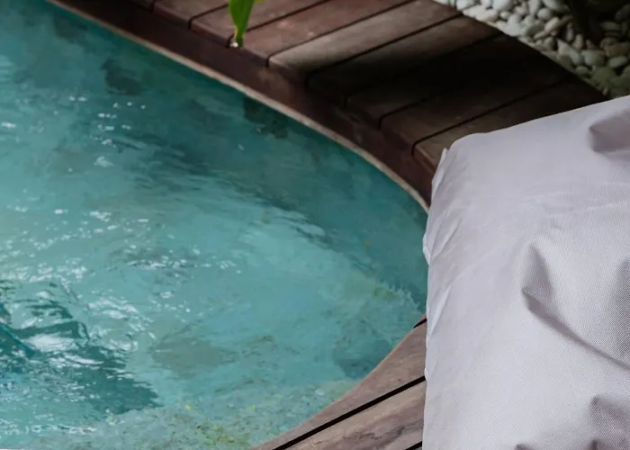 ゲストハウス Serenity Jimbaran, Bali ジンバラン